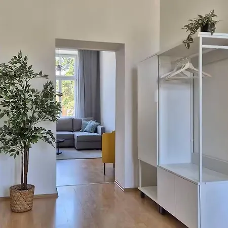 Center - 15 Minuten Nach Wien Appartement Stockerau