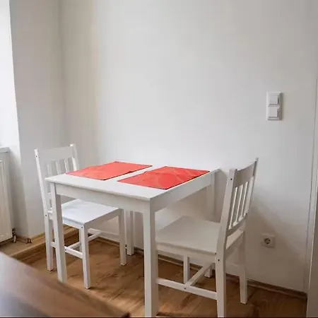 Center - 15 Minuten Nach Wien * Stockerau