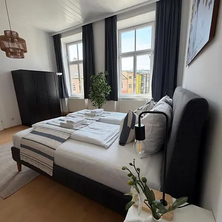 Center - 15 Minuten Nach Wien Appartement
